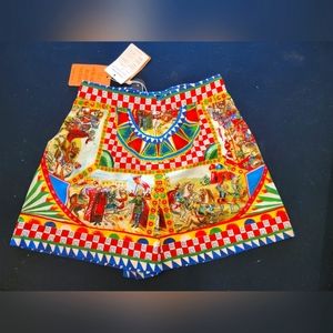 Dolce Gabbana shorts 42